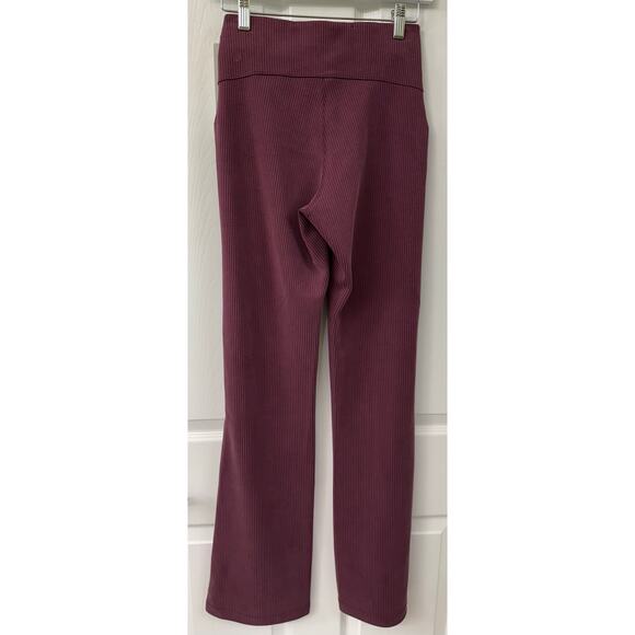 Lululemon Ribbed Softstreme Flared Pant Regular size 4 NWT $128 - Picture 3 of 9